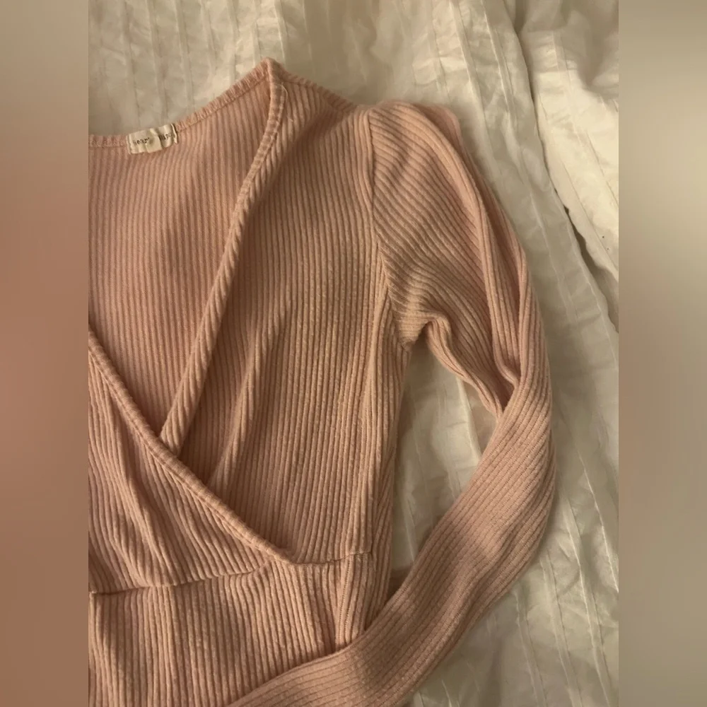 Heart & Hips S Pink Ribbed Balletcore Long Sleeve Blouse Top W/ Lettuce Hem